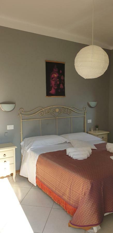 Hotel Bianchi เวียเรจโจ ภายนอก รูปภาพ