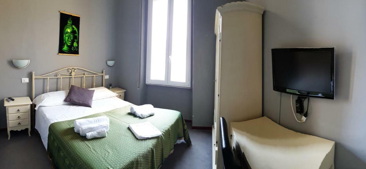 Hotel Bianchi เวียเรจโจ ภายนอก รูปภาพ