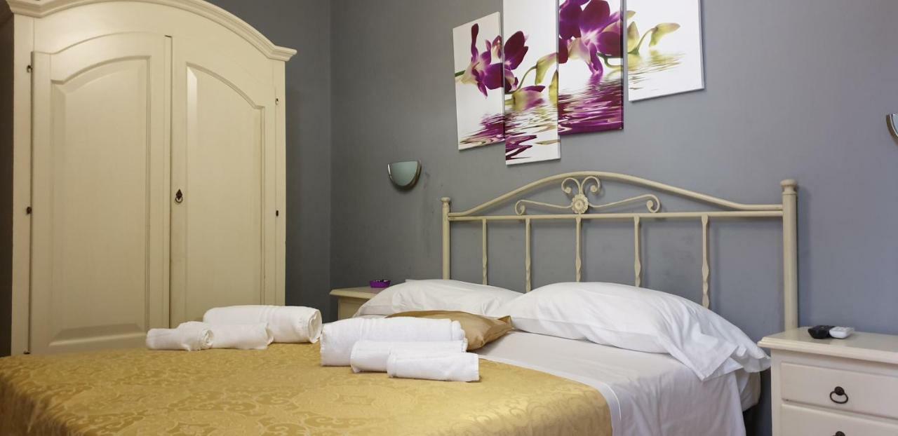 Hotel Bianchi เวียเรจโจ ภายนอก รูปภาพ